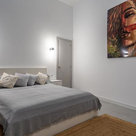 Exquisite Studio Apartment With An Original Design บาเลนเซีย ภายนอก รูปภาพ